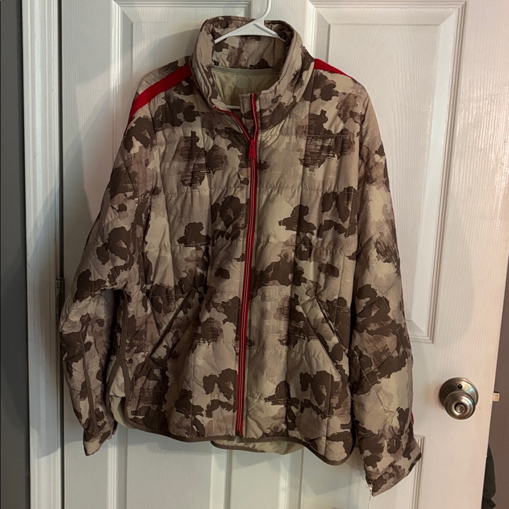 NWT Free People Movement Printed Pippa Packable Puffer Jacket Sporty - Picture 4 of 5